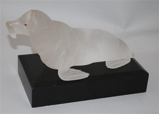 A 1960s carved rock crystal model of a sea lion, 28cm.